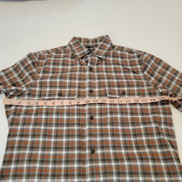 Treasure & Bond Trim Fit Soft Flannel Double Pocket Shirt Size Small - Picture 5 of 14